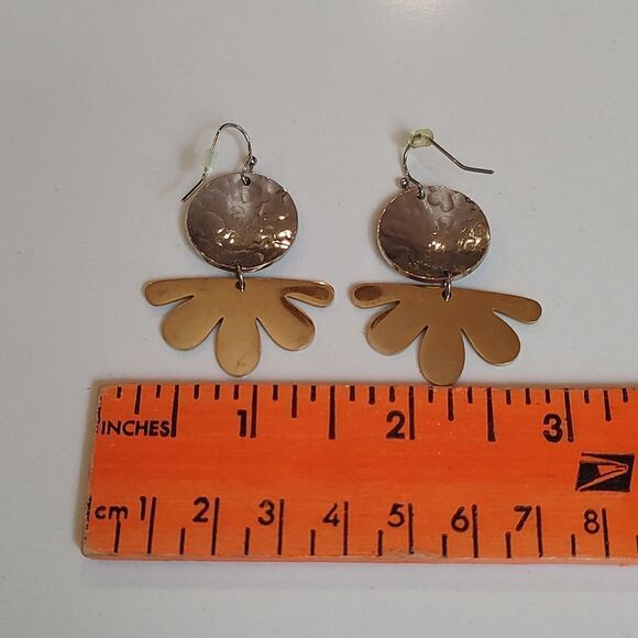Hammered Silver Disc with Gold Daisy Petal Dangles French Wire Pierced Earrings - Picture 6 of 7